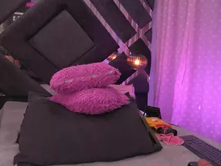 violeta-sanz's Live Sex Cam Show