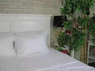 Emilly Bronte's Live Sex Cam Show