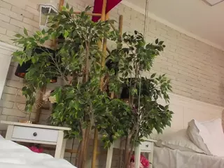Emilly Bronte's Live Sex Cam Show