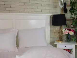 Emilly Bronte's Live Sex Cam Show