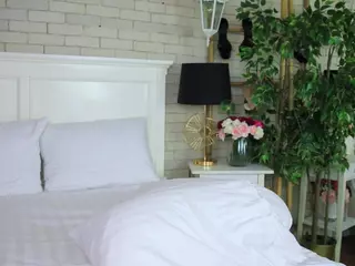 Emilly Bronte's Live Sex Cam Show