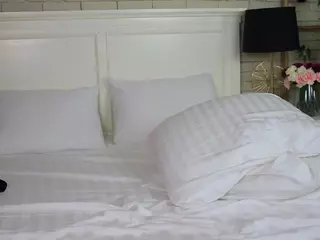 Emilly Bronte's Live Sex Cam Show
