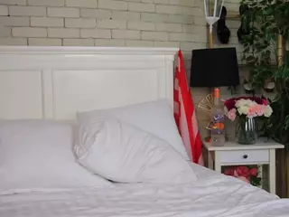 Emilly Bronte's Live Sex Cam Show