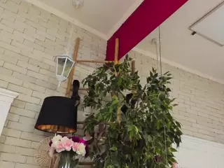 Emilly Bronte's Live Sex Cam Show
