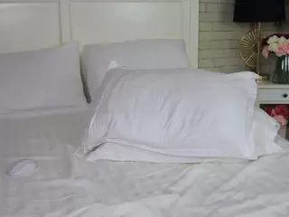 Emilly Bronte's Live Sex Cam Show