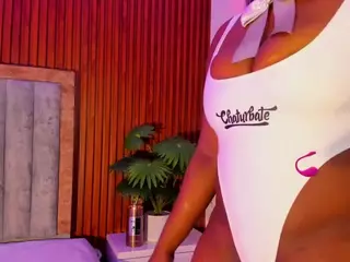 bellaebony21's Live Sex Cam Show