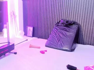 bellaebony21's Live Sex Cam Show