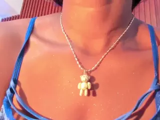 bellaebony21's Live Sex Cam Show