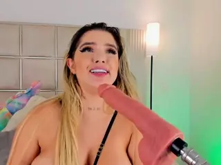 Britney Amberr's Live Sex Cam Show