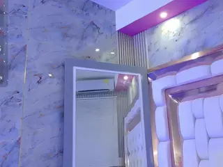 kendall's Live Sex Cam Show