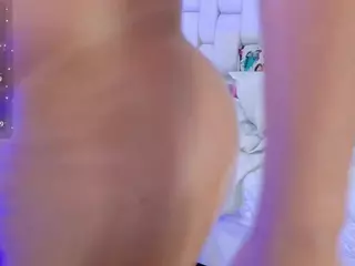 kendall's Live Sex Cam Show
