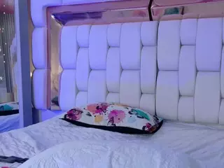 kendall's Live Sex Cam Show