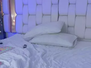 kendall's Live Sex Cam Show