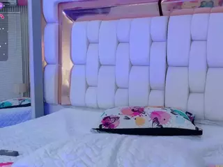 kendall's Live Sex Cam Show