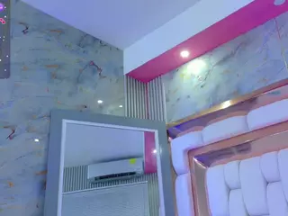 kendall's Live Sex Cam Show