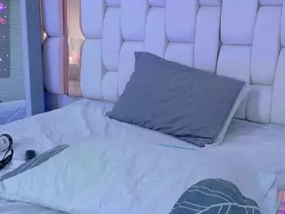 kendall's Live Sex Cam Show