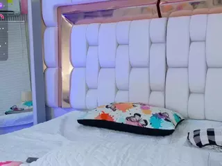 kendall's Live Sex Cam Show