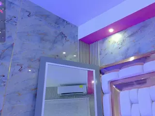 kendall's Live Sex Cam Show