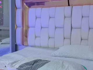 kendall's Live Sex Cam Show
