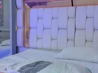 kendall's Live Sex Cam Show