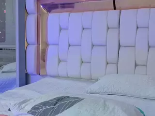 kendall's Live Sex Cam Show