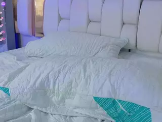 kendall's Live Sex Cam Show