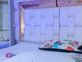 kendall's Live Sex Cam Show