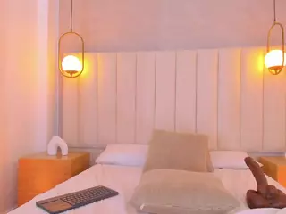 Lia Prada's Live Sex Cam Show