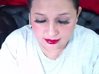 erika-lois's Live Sex Cam Show