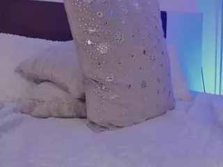 cleojhonson's Live Sex Cam Show