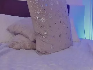 cleojhonson's Live Sex Cam Show