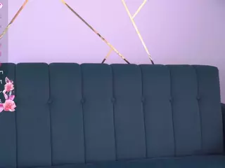 Isabella Spring's Live Sex Cam Show