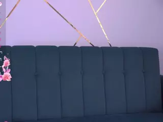 Isabella Spring's Live Sex Cam Show