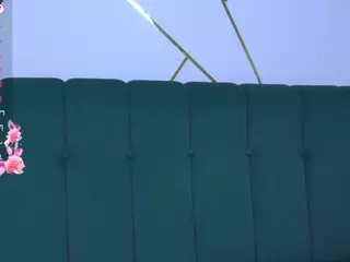 Isabella Spring's Live Sex Cam Show