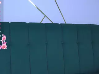 Isabella Spring's Live Sex Cam Show