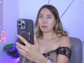 Isabella Spring's Live Sex Cam Show