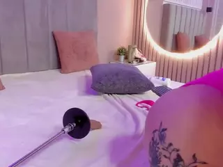 beauty-milf's Live Sex Cam Show