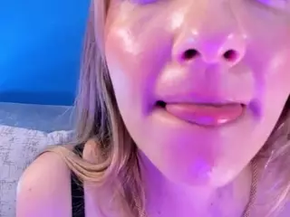 Bella Marie's Live Sex Cam Show