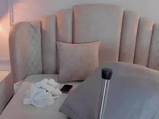 sophy-milf's Live Sex Cam Show
