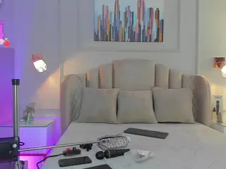 sophy-milf's Live Sex Cam Show