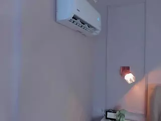 sophy-milf's Live Sex Cam Show