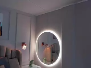 sophy-milf's Live Sex Cam Show