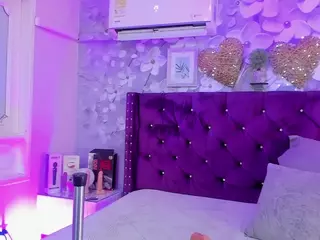 sophy-milf's Live Sex Cam Show