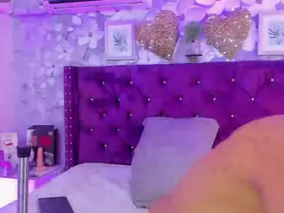 sophy-milf's Live Sex Cam Show