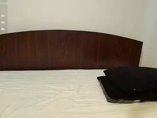 yourbaby85567's Live Sex Cam Show