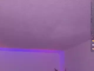 emmy-walker's Live Sex Cam Show