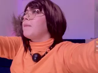 emmy-walker's Live Sex Cam Show