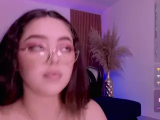 emmy-walker's Live Sex Cam Show