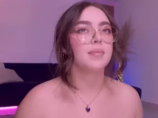 emmy-walker's Live Sex Cam Show