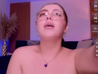 emmy-walker's Live Sex Cam Show